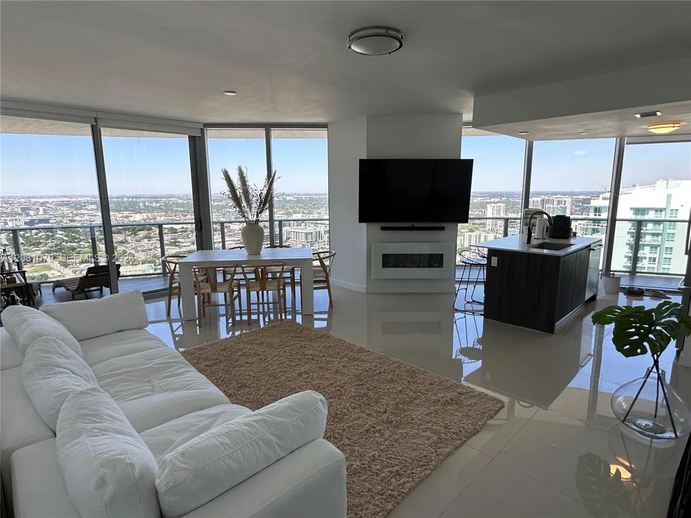 488 NE 18th St #4701 Miami, FL 33132