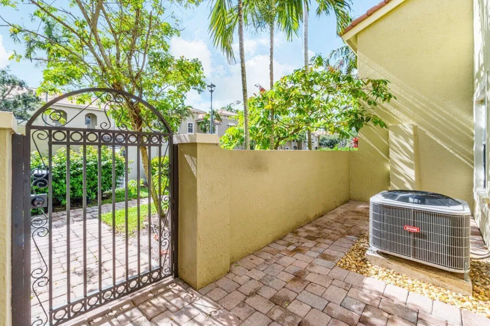 406 Lake Monterey Circle Boynton Beach, FL 33426