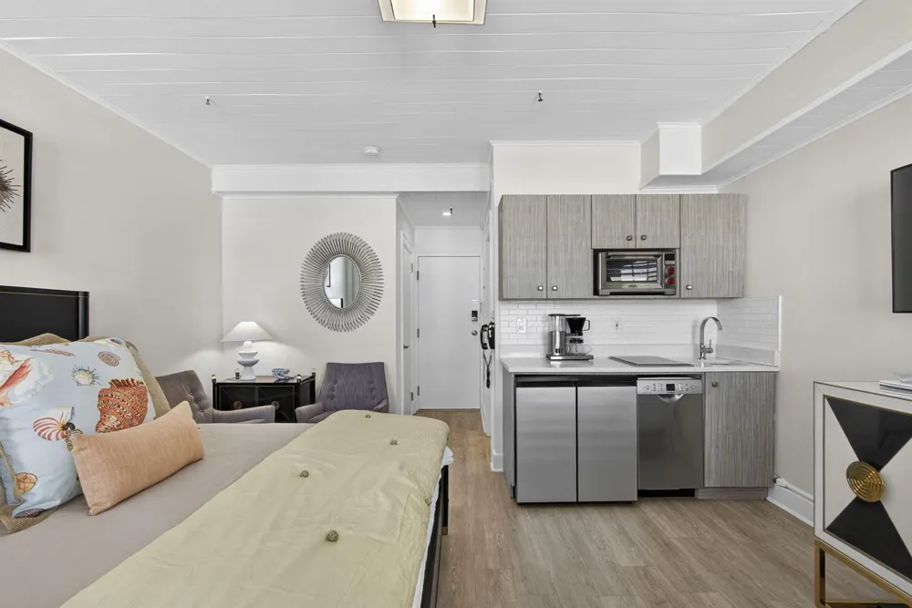 235 SUNRISE AVENUE #3044 Palm Beach, FL 33480