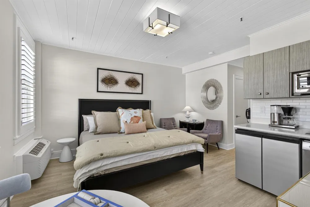 235 SUNRISE AVENUE #3044 Palm Beach, FL 33480