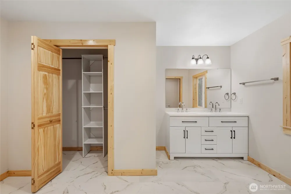 31715 Mount Tahoma Canyon Rd E Ashford, WA 98304