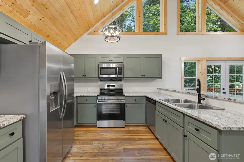31715 Mount Tahoma Canyon Rd E Ashford, WA 98304