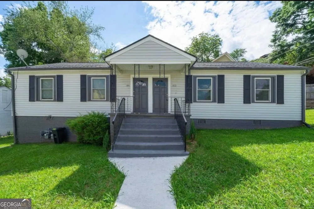 182 184 Lakewood DR SE Marietta, GA 30069