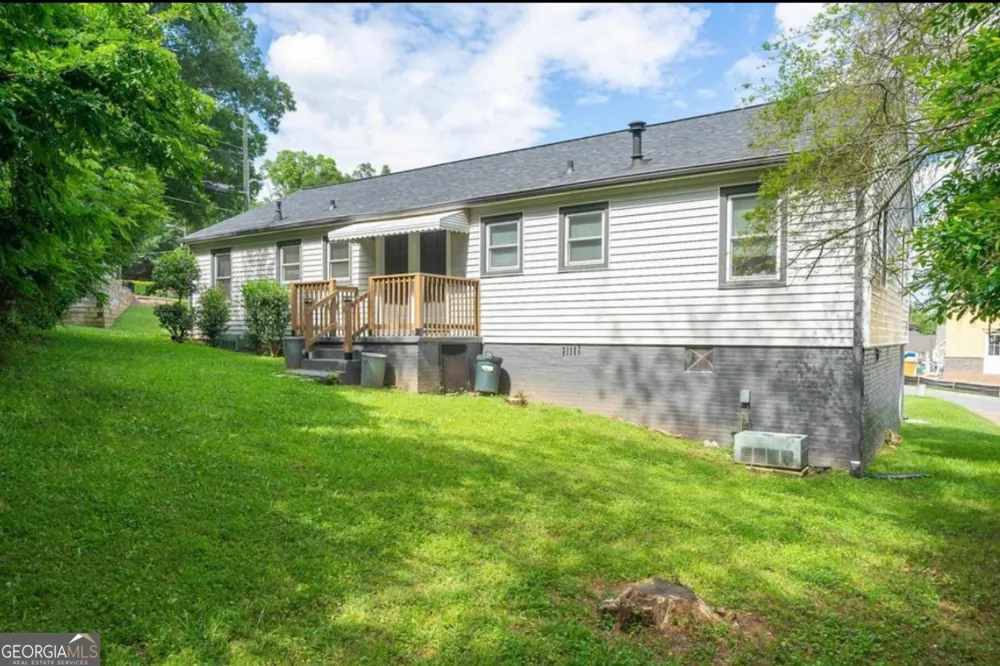 182 184 Lakewood DR SE Marietta, GA 30069