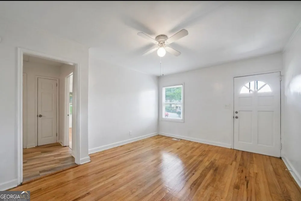 182 184 Lakewood DR SE Marietta, GA 30069