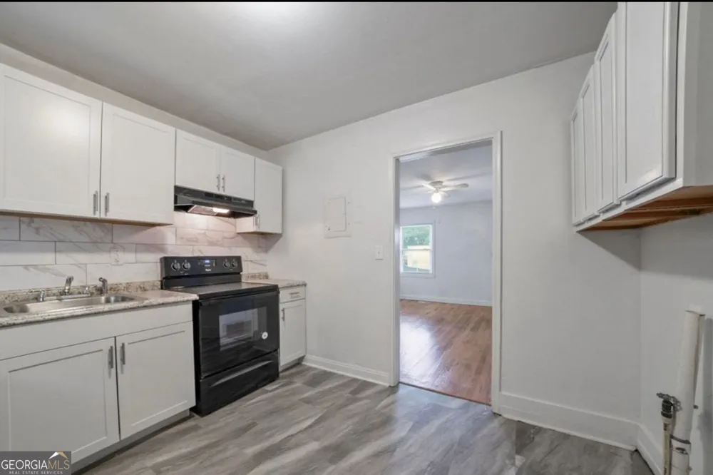 182 184 Lakewood DR SE Marietta, GA 30069