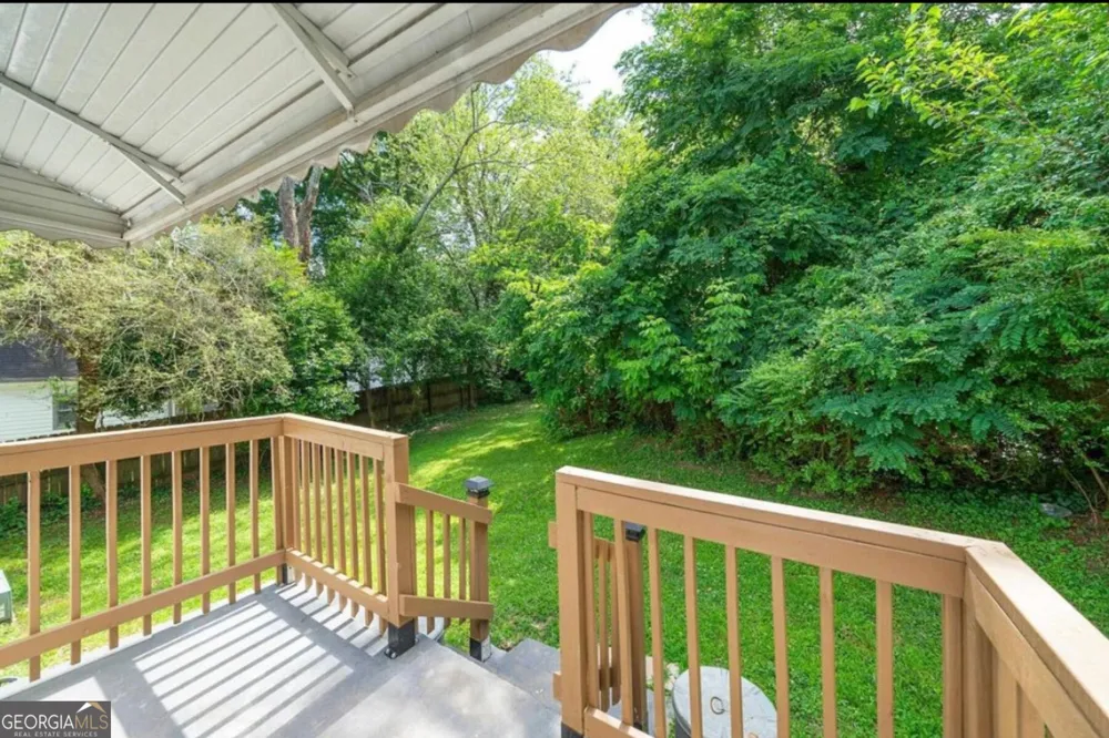 182 184 Lakewood DR SE Marietta, GA 30069