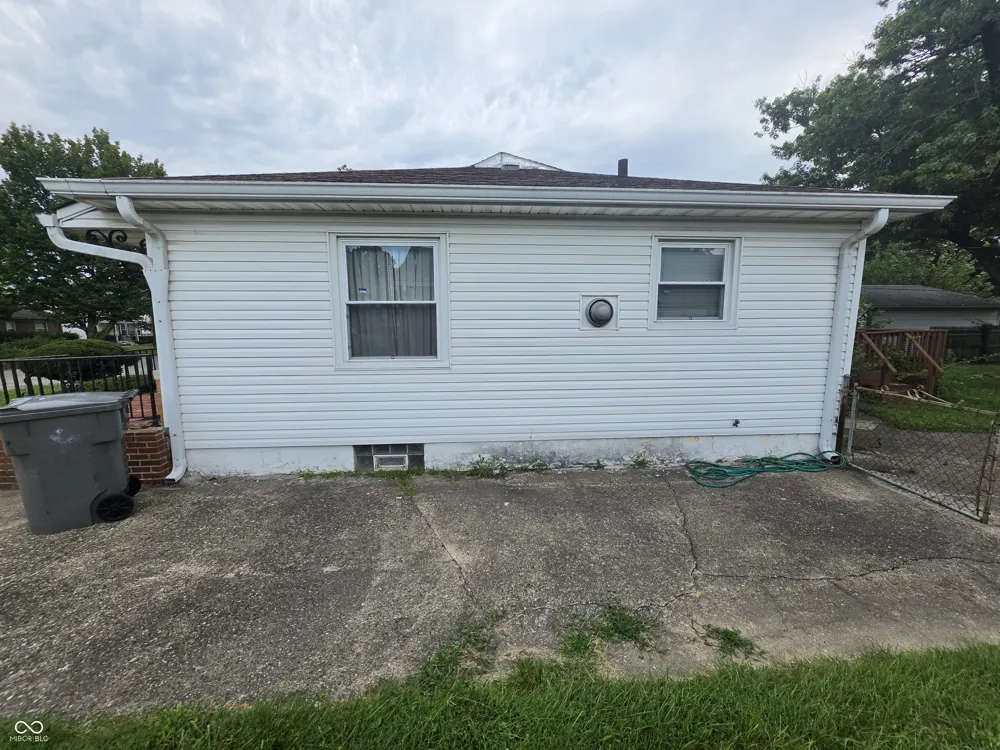 3707 Dequincy Street Indianapolis, IN 46218