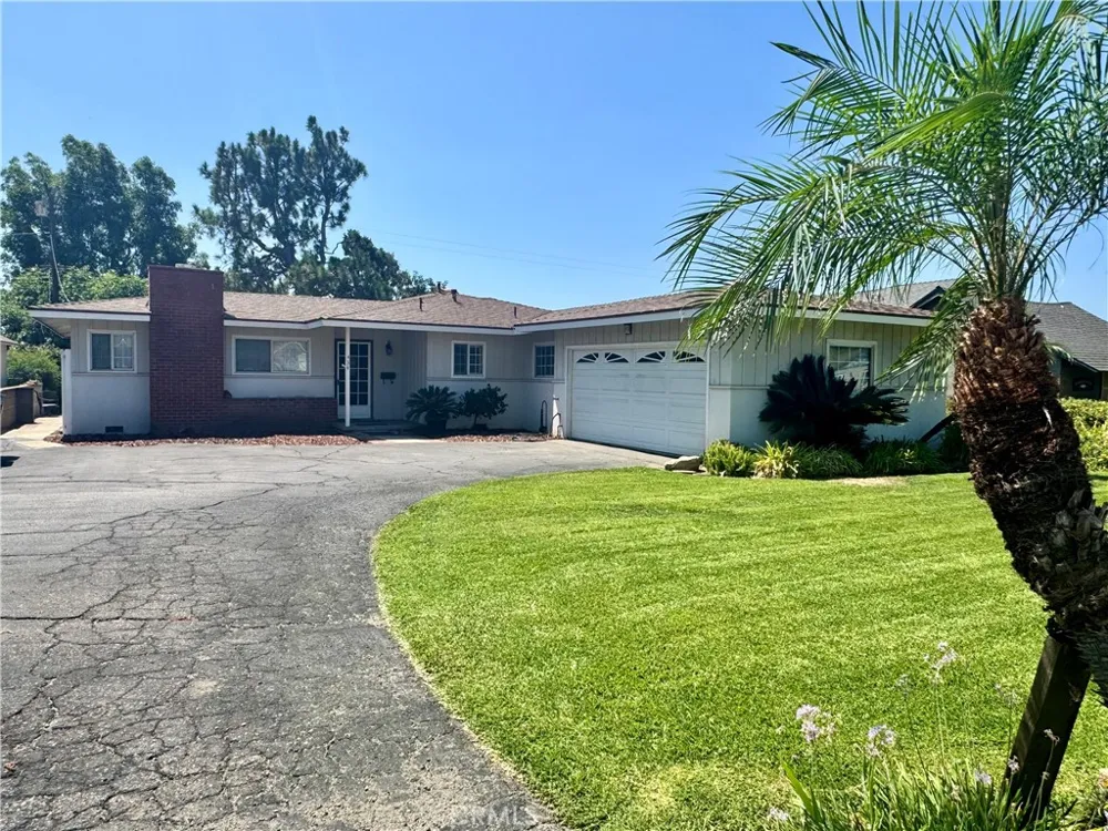 434 E Carroll Glendora, CA 91741