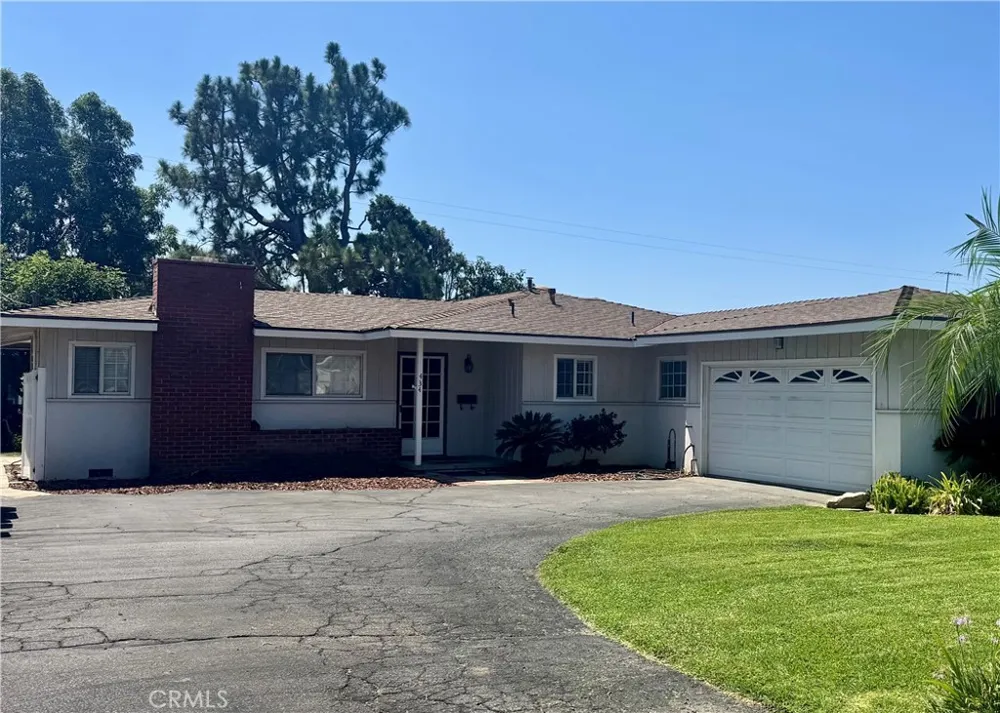434 E Carroll Glendora, CA 91741