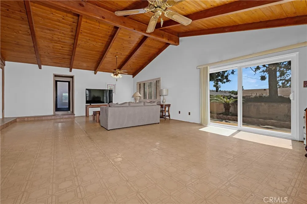 434 E Carroll Glendora, CA 91741