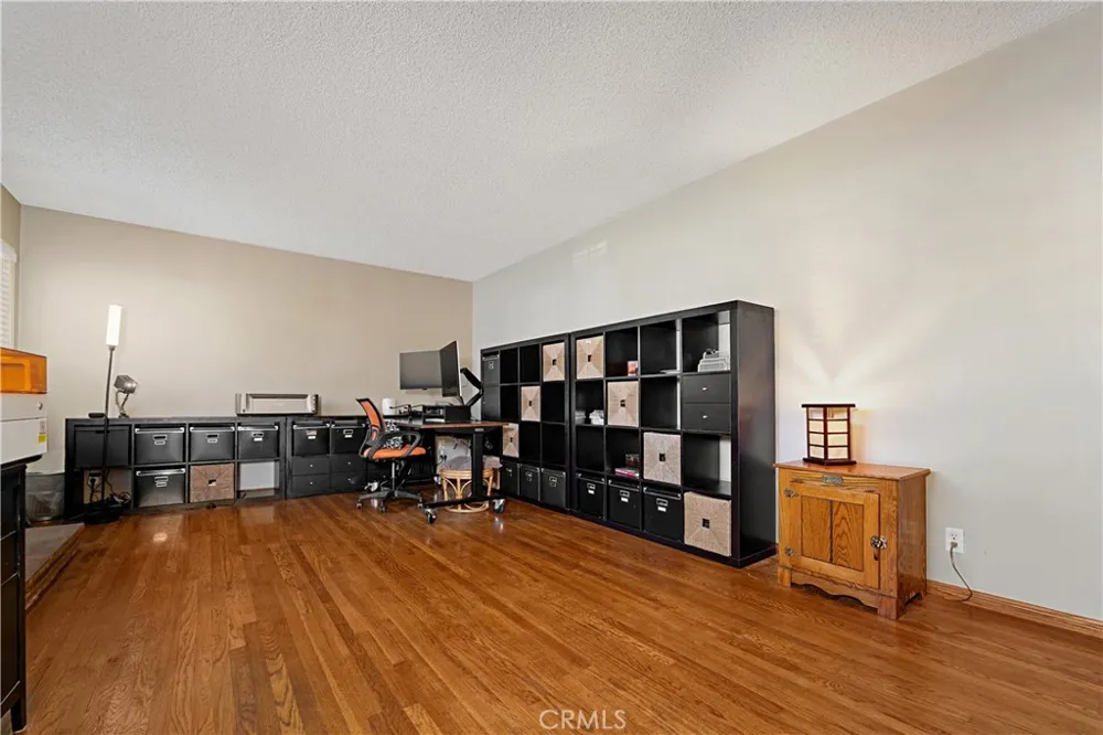 434 E Carroll Glendora, CA 91741
