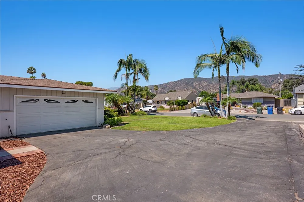 434 E Carroll Glendora, CA 91741