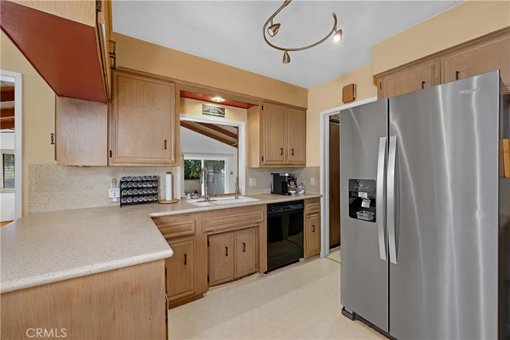 434 E Carroll Glendora, CA 91741