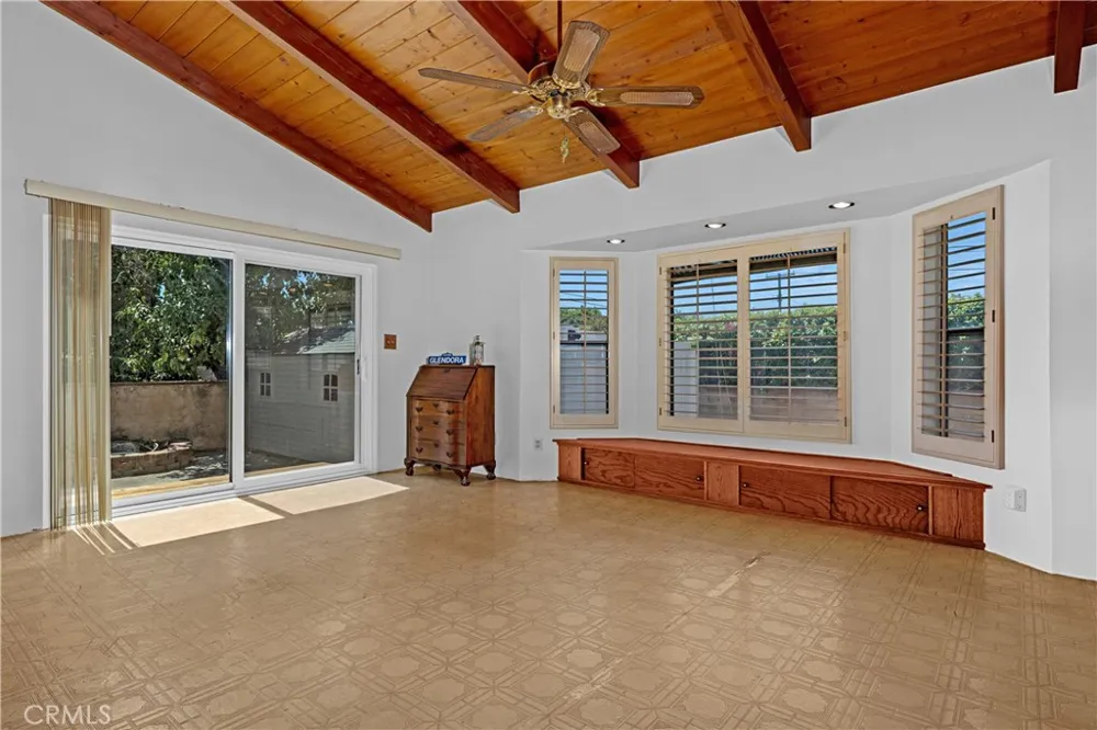 434 E Carroll Glendora, CA 91741