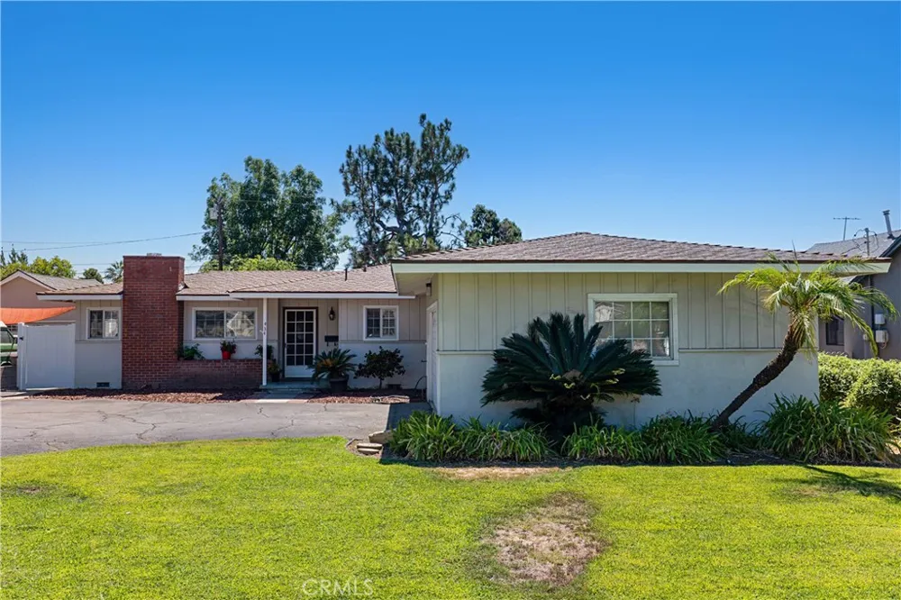 434 E Carroll Glendora, CA 91741