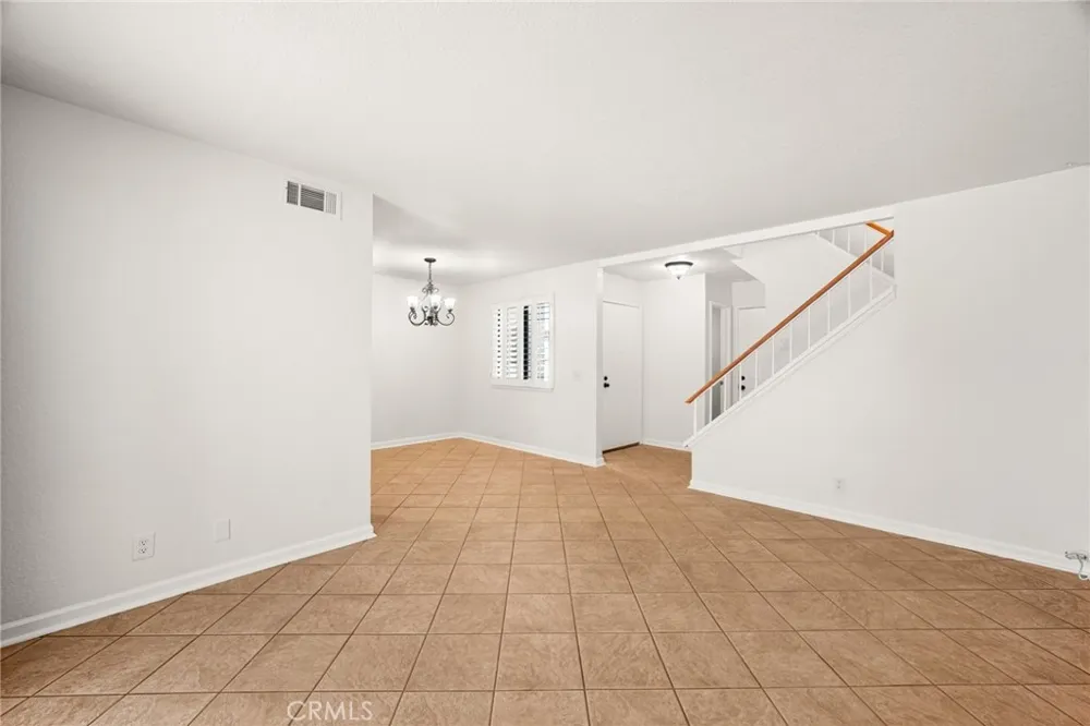 713 Mansfield Drive Claremont, CA 91711