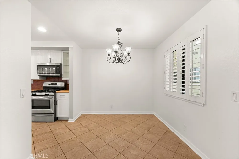 713 Mansfield Drive Claremont, CA 91711