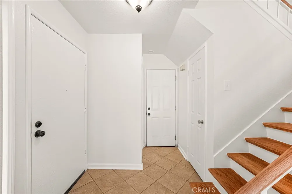 713 Mansfield Drive Claremont, CA 91711