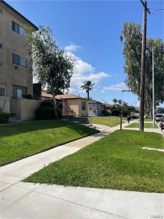 1540 Torrance Los Angeles, CA 90501