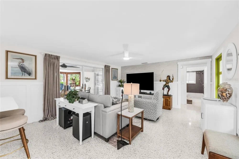 714 NORTON STREET Longboat Key, FL 34228