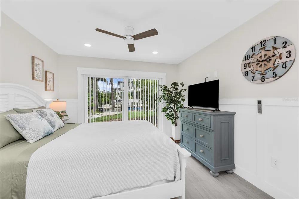 714 NORTON STREET Longboat Key, FL 34228
