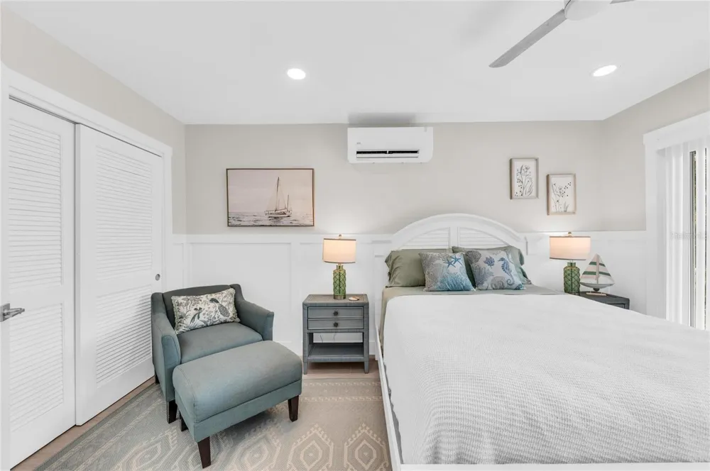 714 NORTON STREET Longboat Key, FL 34228