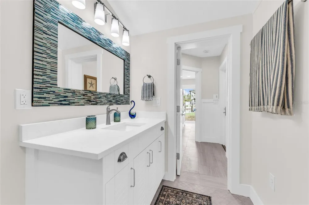 714 NORTON STREET Longboat Key, FL 34228
