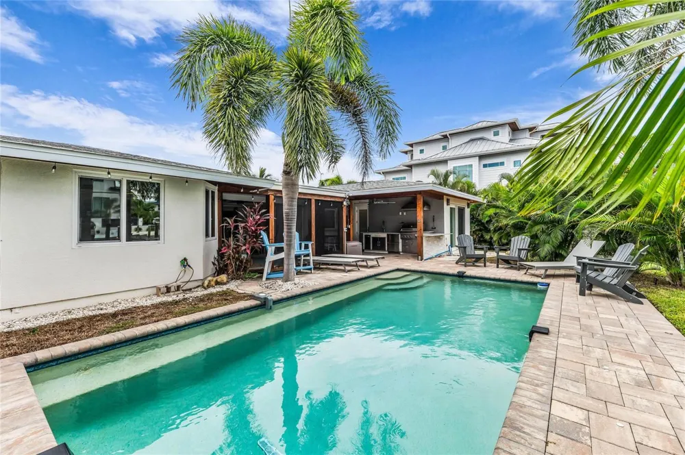 714 NORTON STREET Longboat Key, FL 34228