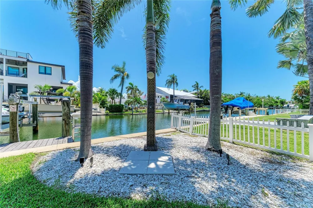 714 NORTON STREET Longboat Key, FL 34228