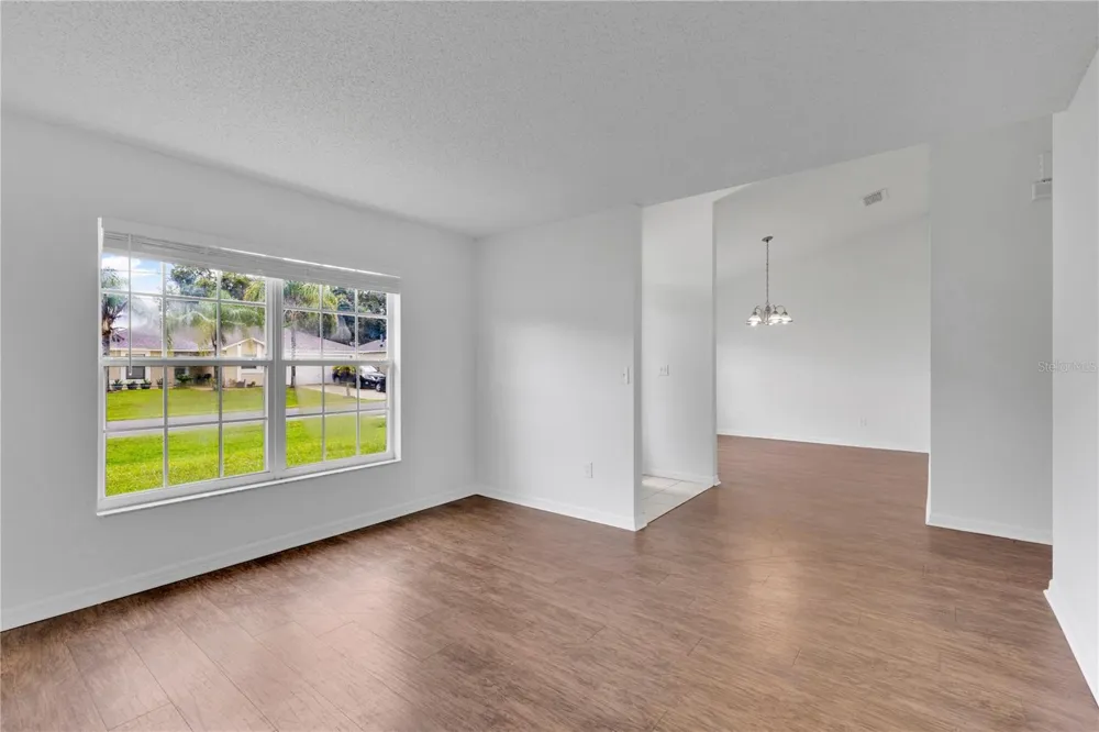 315 COLONY COURT Kissimmee, FL 34758
