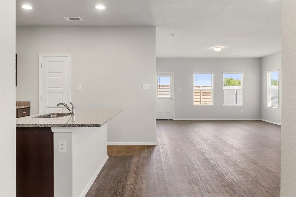 421 Hortus Drive Kyle, TX 78640
