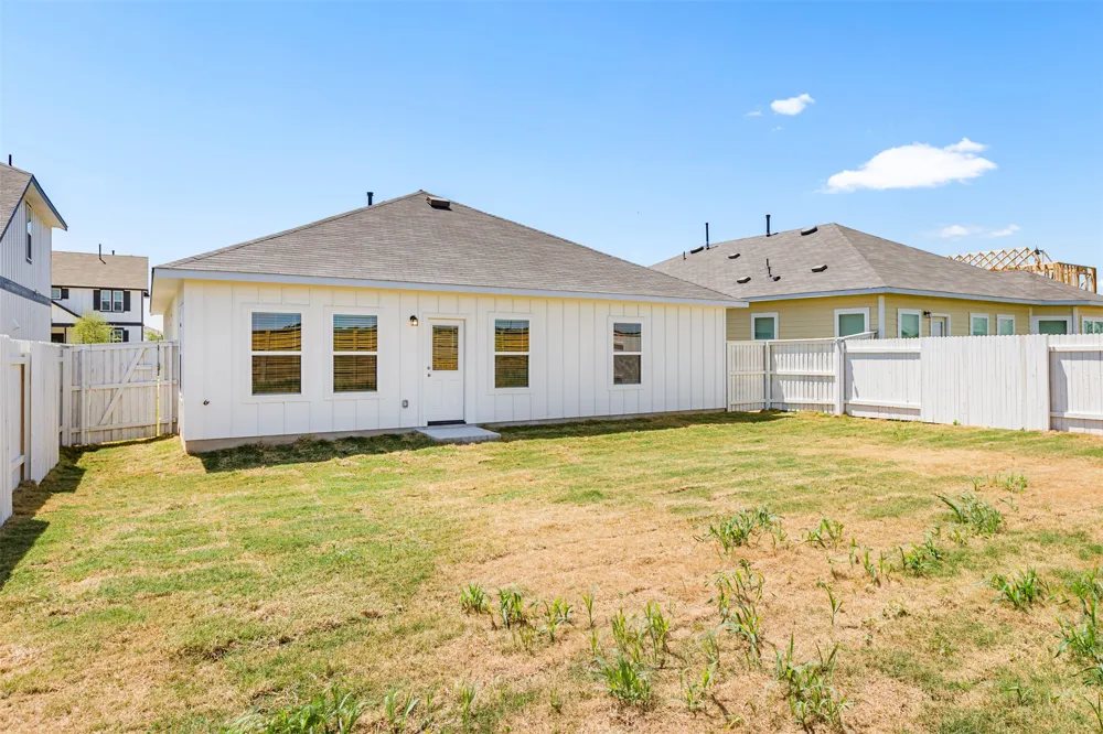 421 Hortus Drive Kyle, TX 78640