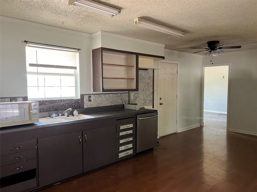4306 Barnett Drive Wichita Falls, TX 76308