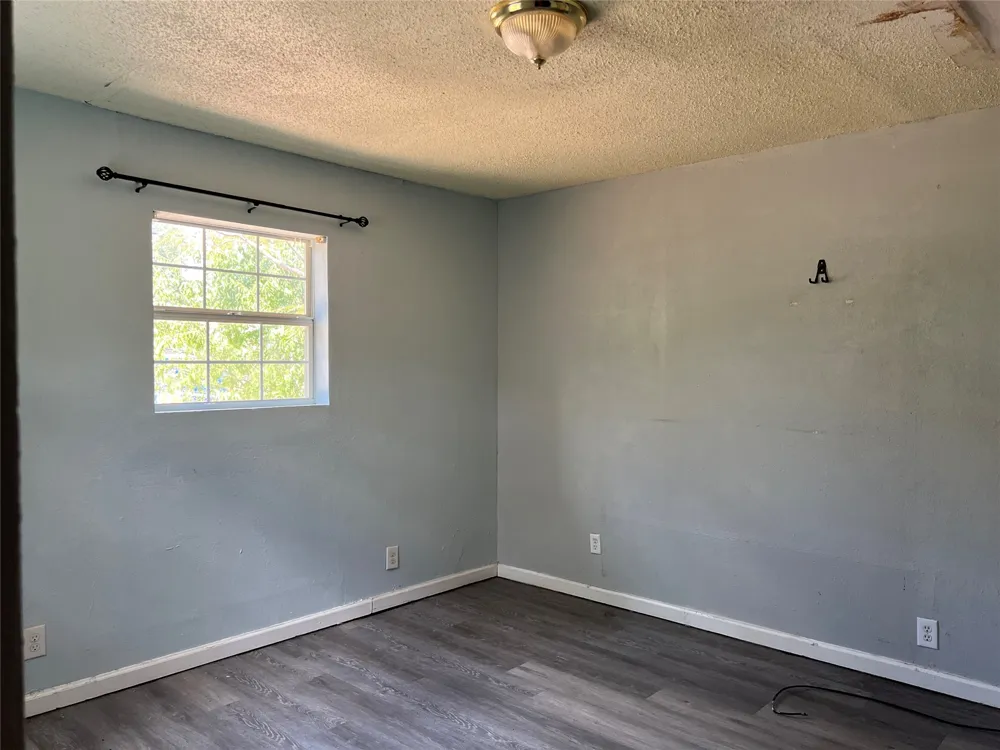 4306 Barnett Drive Wichita Falls, TX 76308