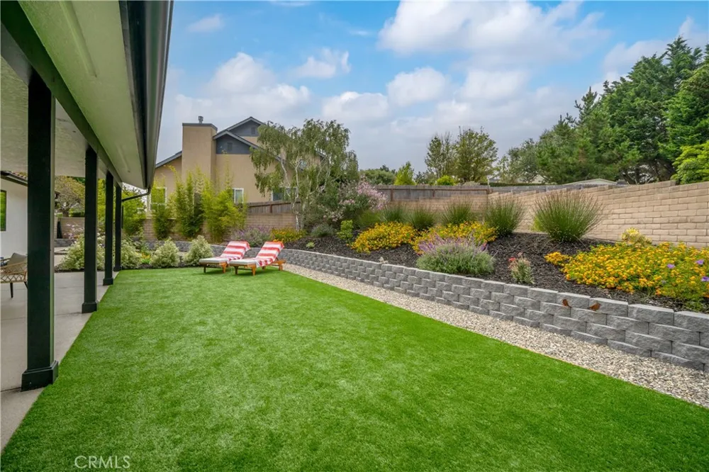 1096 Robin Circle Arroyo Grande, CA 93420