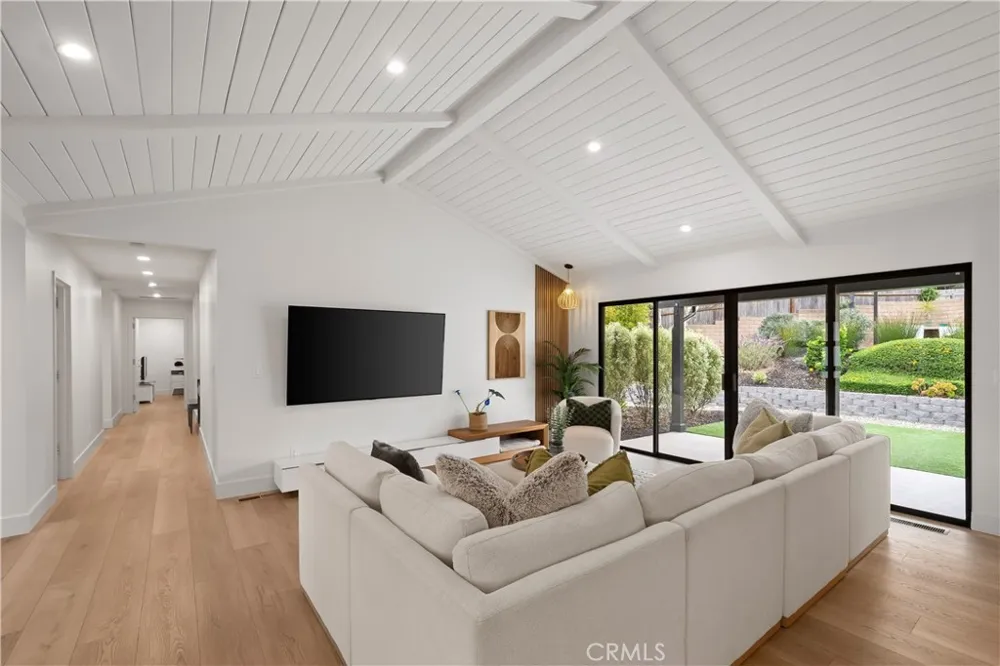 1096 Robin Circle Arroyo Grande, CA 93420