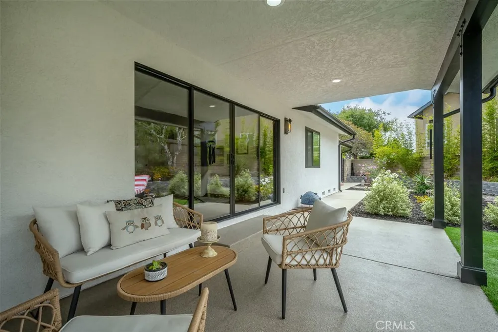 1096 Robin Circle Arroyo Grande, CA 93420