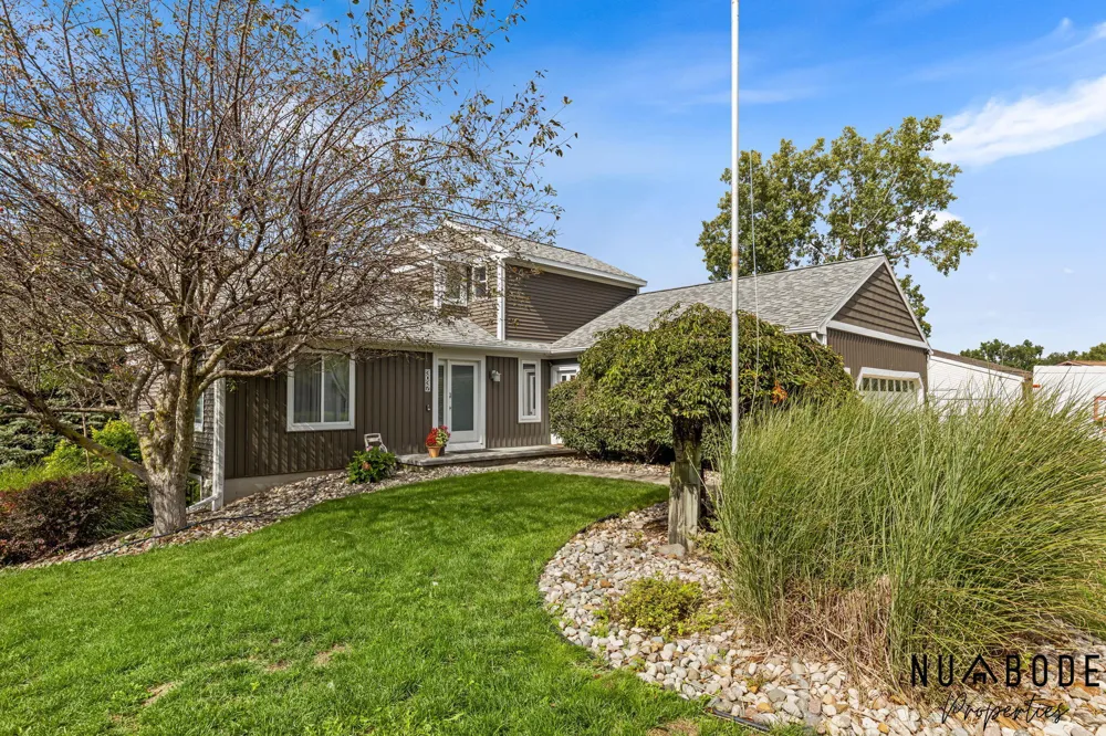 3037 Bluewater Lane SW Grandville, MI 49418