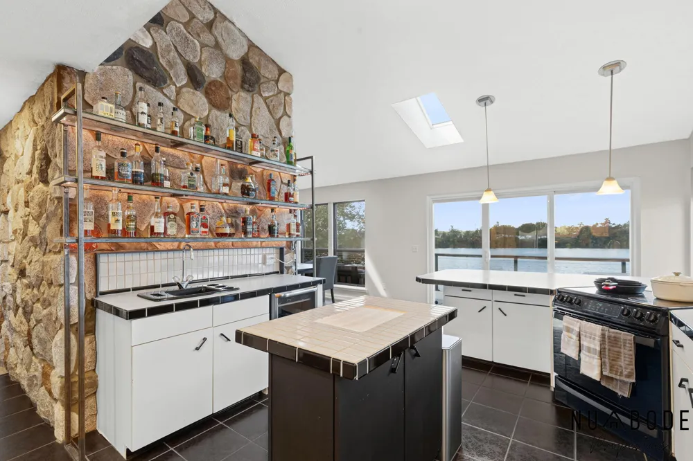 3037 Bluewater Lane SW Grandville, MI 49418