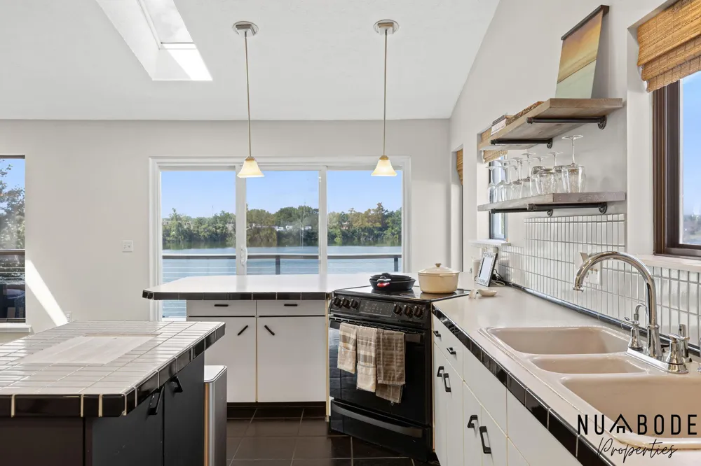 3037 Bluewater Lane SW Grandville, MI 49418