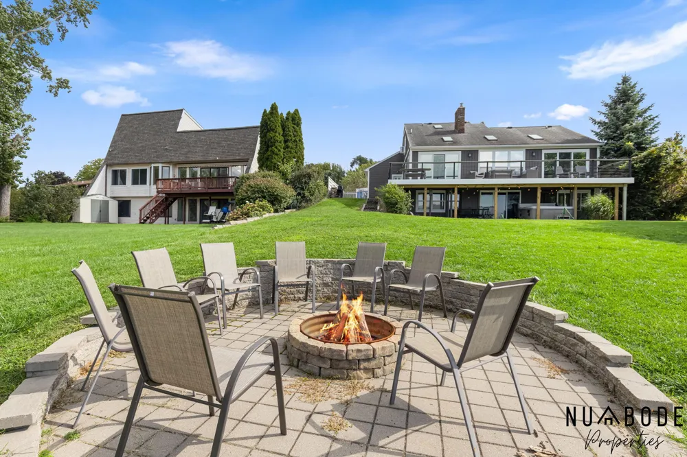 3037 Bluewater Lane SW Grandville, MI 49418