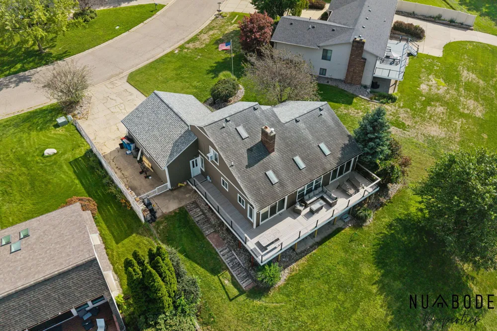 3037 Bluewater Lane SW Grandville, MI 49418