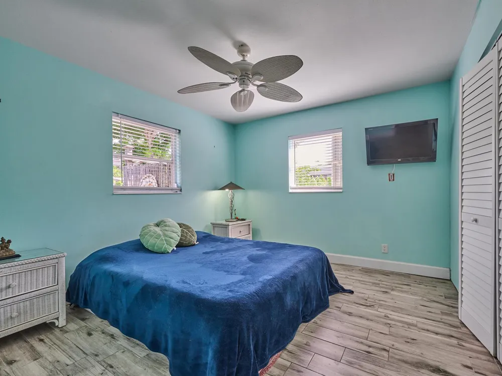 191 SE 27TH AVENUE Boynton Beach, FL 33435