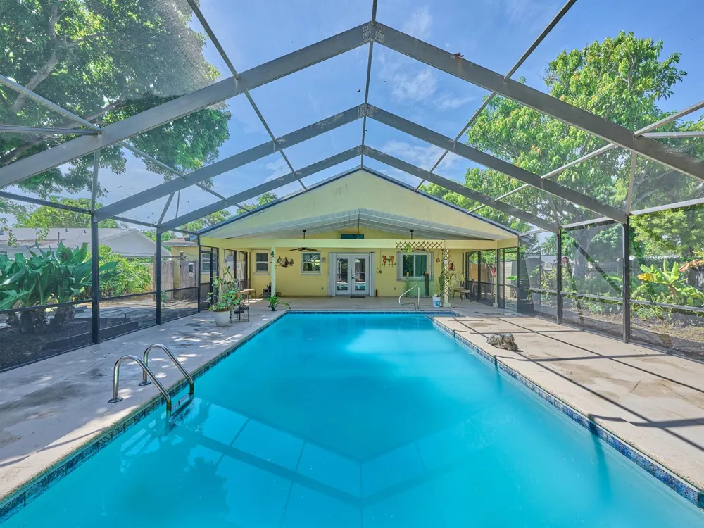 191 SE 27TH AVENUE Boynton Beach, FL 33435