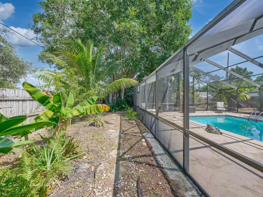 191 SE 27TH AVENUE Boynton Beach, FL 33435