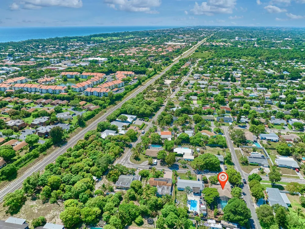 191 SE 27TH AVENUE Boynton Beach, FL 33435
