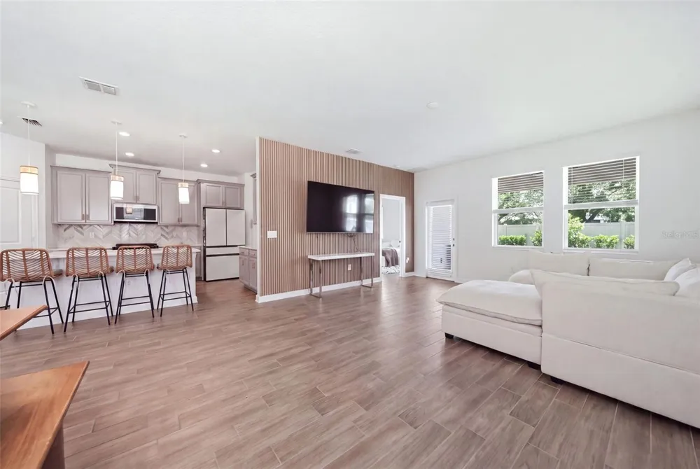 11006 ROBERT FROST DRIVE Winter Garden, FL 34787