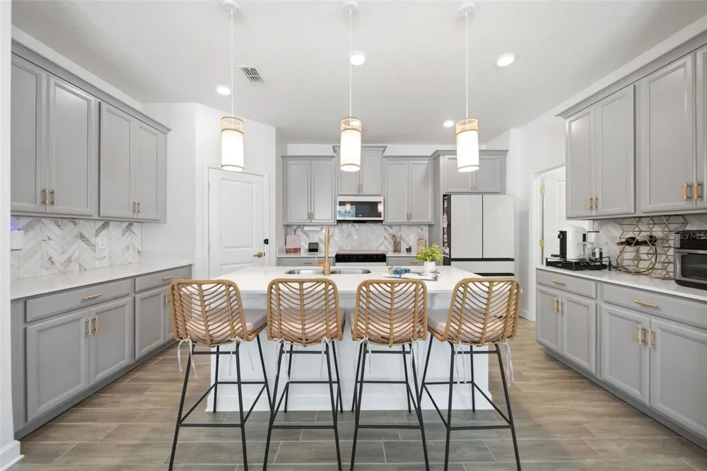 11006 ROBERT FROST DRIVE Winter Garden, FL 34787