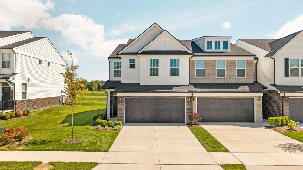 5543 E Spaniel Drive Pittsfield Charter Township, MI 48108
